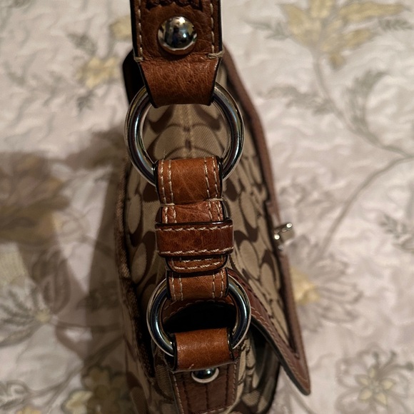 Coach Chelsea Brown and Tan Signature Shoulder Bag - Picture 16 of 16